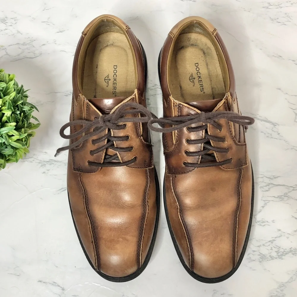 Dockers leather lace up oxfords, chestnut brown